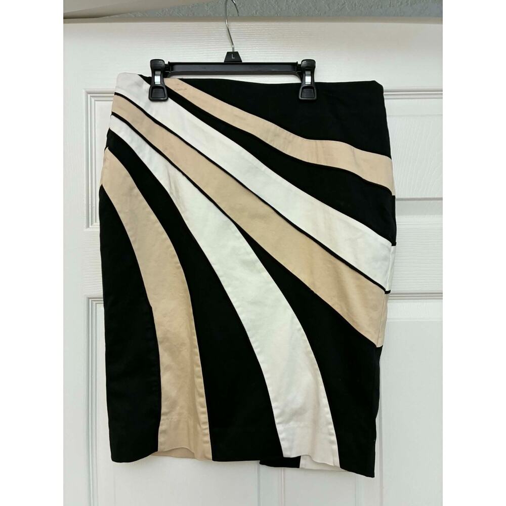 White House Black Market Women’s Size 8 Black Beige White Patterned Skirt